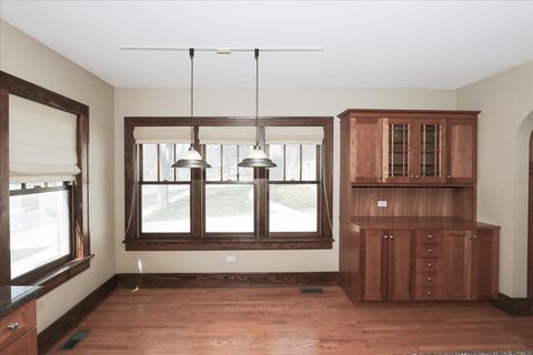 Tiny photo for 354 Hawthorne Boulevard, Glen Ellyn, IL 60137 (MLS # 12570817)