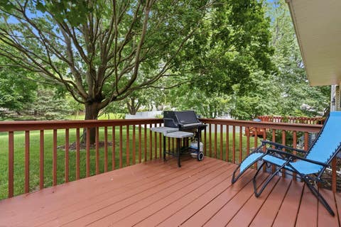 Tiny photo for 5 W Pheasant Trail #05, Lake In The Hills, IL 60156 (MLS # 12711721)