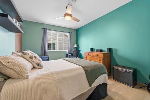 Tiny photo for 5 W Pheasant Trail #05, Lake In The Hills, IL 60156 (MLS # 12711721)