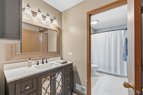 Tiny photo for 5 W Pheasant Trail #05, Lake In The Hills, IL 60156 (MLS # 12711721)
