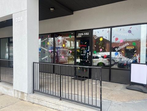 Tiny photo for 228 W GALENA Boulevard #102, Aurora, IL 60506 (MLS # 12326772)