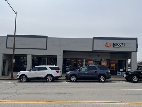 Photo of 228 W GALENA Boulevard #102, Aurora, IL 60506 (MLS # 12326772)