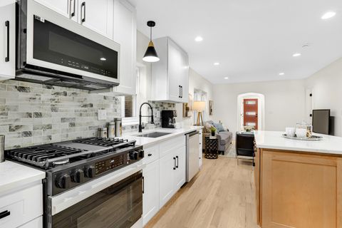 Tiny photo for 10141 S Artesian Avenue, Chicago, IL 60655 (MLS # 12538296)