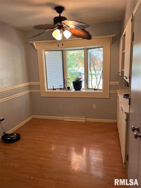 Tiny photo for 2610 31ST Street, Moline, IL 61265 (MLS # QC4267977)