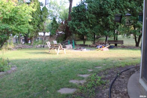 Tiny photo for 2610 31ST Street, Moline, IL 61265 (MLS # QC4267977)