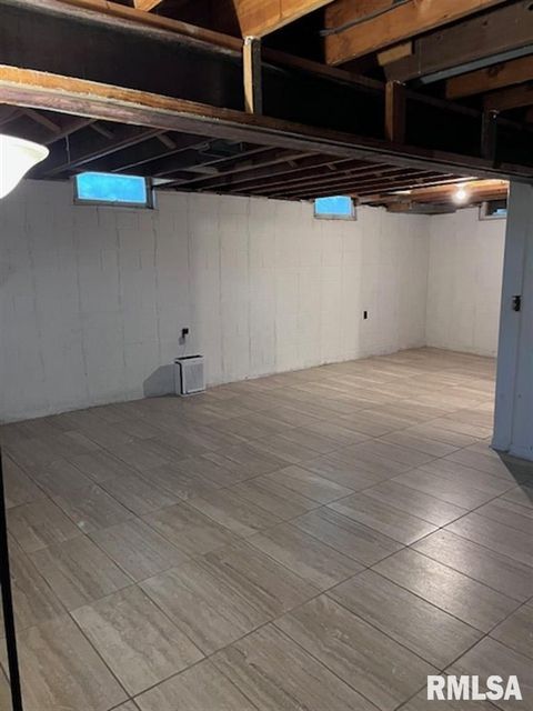 Tiny photo for 2610 31ST Street, Moline, IL 61265 (MLS # QC4267977)