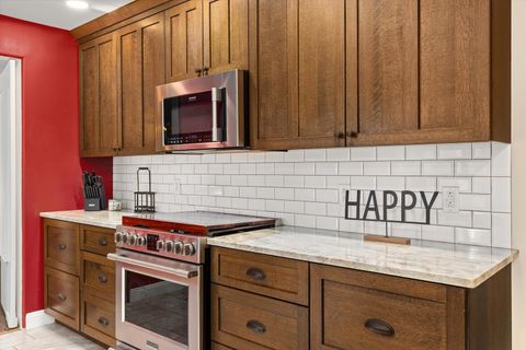 Tiny photo for 1 Ridge Place, Streator, IL 61364 (MLS # 12501557)