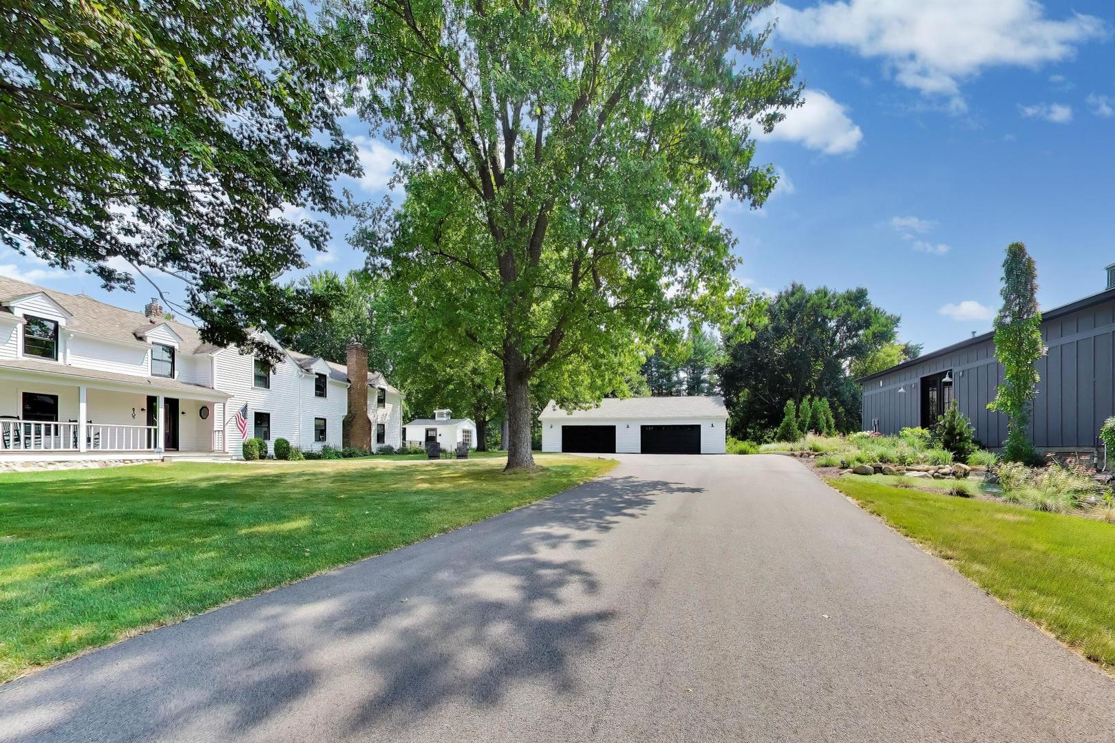 8105 Bull Valley Road