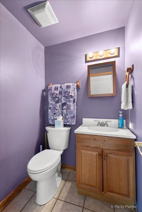 Tiny photo for 6054 HAMPTON Drive, Carpentersville, IL 60110 (MLS # 12618199)