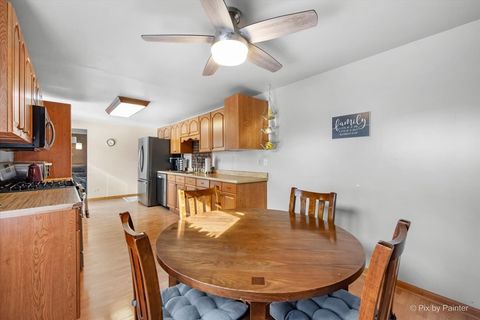 Tiny photo for 6054 HAMPTON Drive, Carpentersville, IL 60110 (MLS # 12618199)