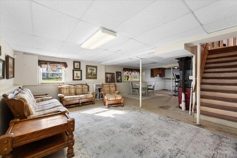 Tiny photo for 6054 HAMPTON Drive, Carpentersville, IL 60110 (MLS # 12618199)