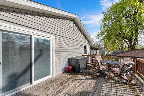 Tiny photo for 6054 HAMPTON Drive, Carpentersville, IL 60110 (MLS # 12618199)