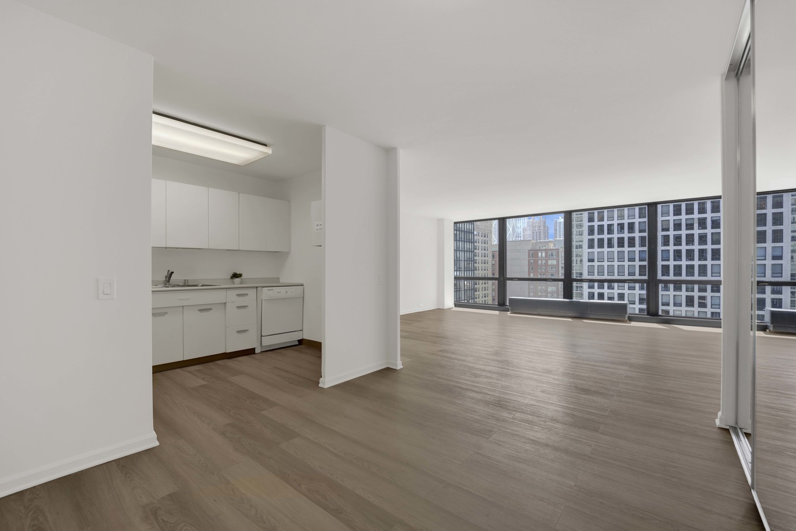 900 N LAKE SHORE Drive 1706