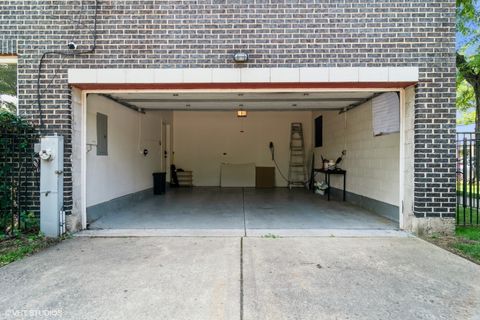 Tiny photo for 6201 S Drexel Avenue, Chicago, IL 60637 (MLS # 12431605)