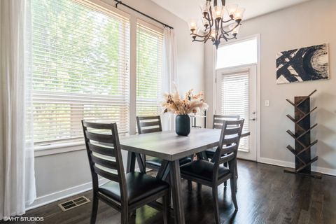 Tiny photo for 6201 S Drexel Avenue, Chicago, IL 60637 (MLS # 12431605)