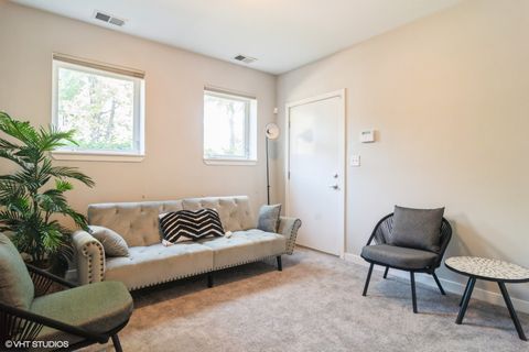 Tiny photo for 6201 S Drexel Avenue, Chicago, IL 60637 (MLS # 12431605)