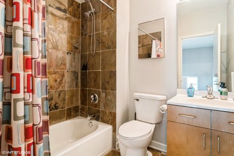 Tiny photo for 6201 S Drexel Avenue, Chicago, IL 60637 (MLS # 12431605)