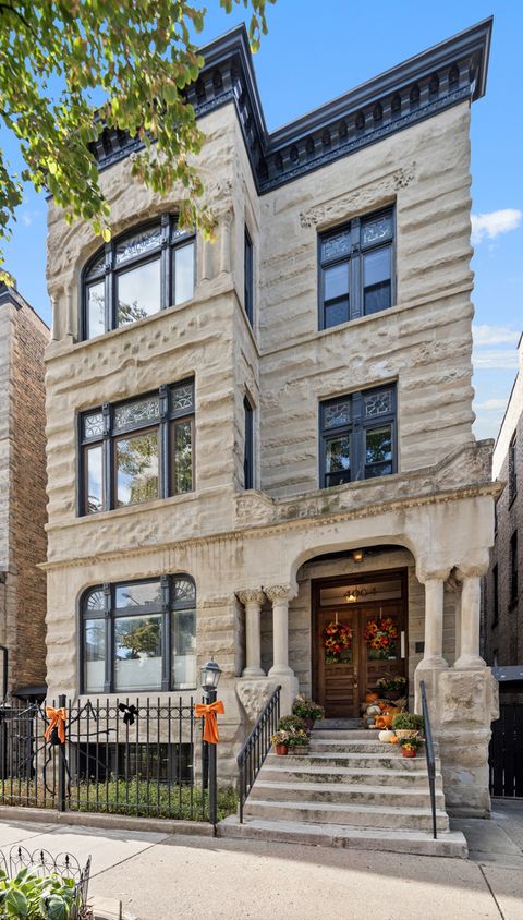 Photo of 4004 N Clarendon Avenue #1, Chicago, IL 60613 (MLS # 12506526) Photo of 4004 N Clarendon Avenue #1, Chicago, IL 60613 (MLS # 12506526)