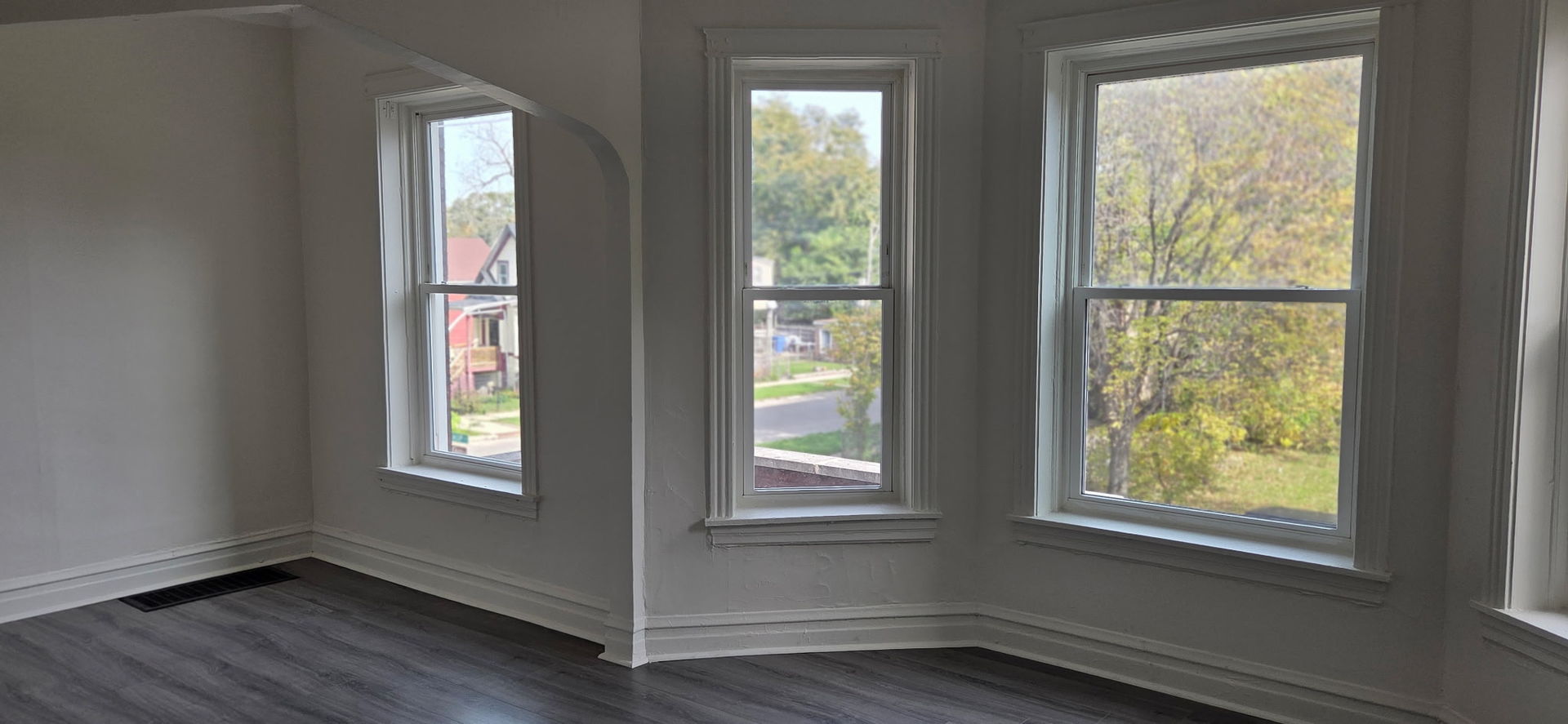 6504 S Bishop Avenue 2 - Photo 2