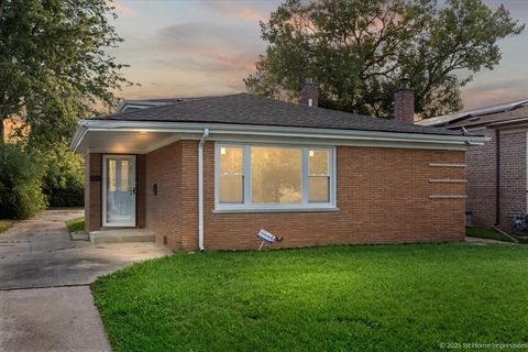 Photo of 15041 Irving Avenue, Dolton, IL 60419 (MLS # 12496999)