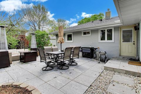 Tiny photo for 9 Johnathan Road, Lake Zurich, IL 60047 (MLS # 12631896)
