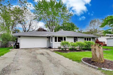 Tiny photo for 9 Johnathan Road, Lake Zurich, IL 60047 (MLS # 12631896)