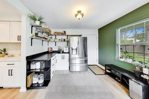 Tiny photo for 9 Johnathan Road, Lake Zurich, IL 60047 (MLS # 12631896)