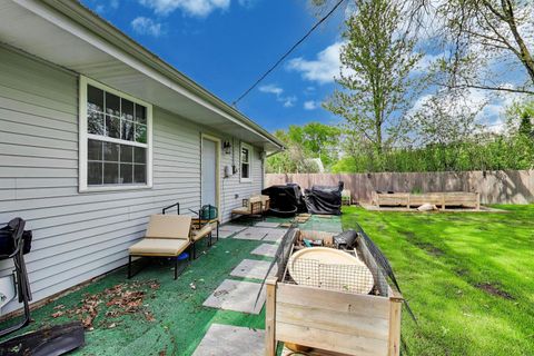 Tiny photo for 9 Johnathan Road, Lake Zurich, IL 60047 (MLS # 12631896)