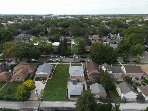 Tiny photo for 8141 Kenneth Avenue, Skokie, IL 60076 (MLS # 12475175)