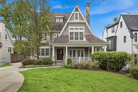Photo of 626 S Quincy Street, Hinsdale, IL 60521 (MLS # 12643055)