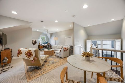 Tiny photo for 626 S Quincy Street, Hinsdale, IL 60521 (MLS # 12643055)