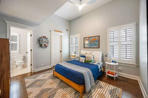 Tiny photo for 626 S Quincy Street, Hinsdale, IL 60521 (MLS # 12643055)