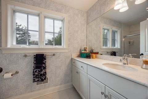 Tiny photo for 626 S Quincy Street, Hinsdale, IL 60521 (MLS # 12643055)