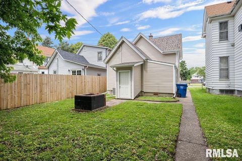 Tiny photo for 2025 W 3RD Street, Davenport, IA 52802 (MLS # 12561696)