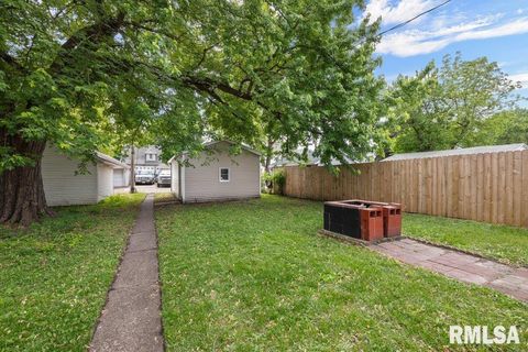Tiny photo for 2025 W 3RD Street, Davenport, IA 52802 (MLS # 12561696)