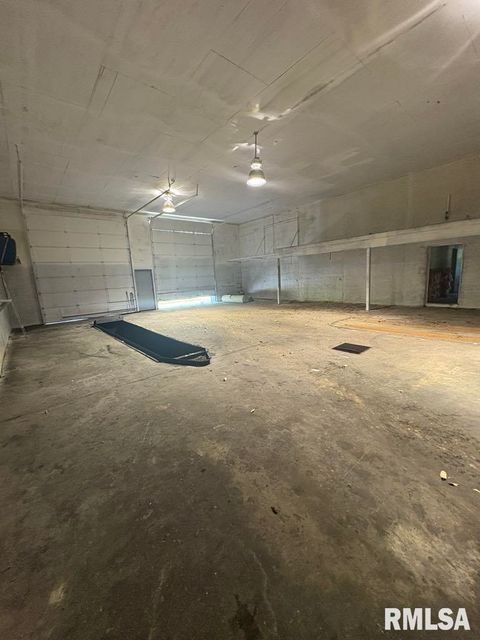 Tiny photo for 7837 State Highway 37, Benton, IL 62812 (MLS # EB456024)