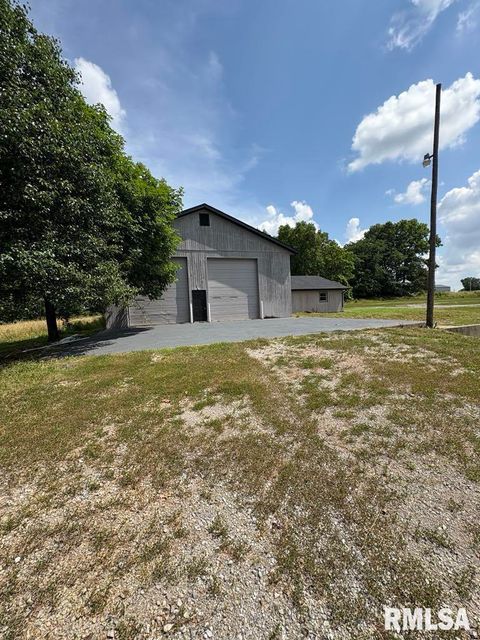 Tiny photo for 7837 State Highway 37, Benton, IL 62812 (MLS # EB456024)