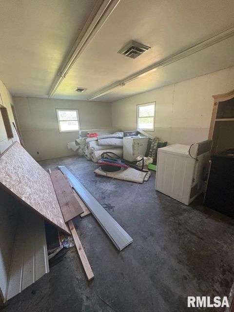 Tiny photo for 7837 State Highway 37, Benton, IL 62812 (MLS # EB456024)