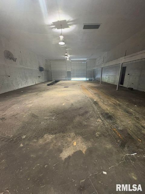 Tiny photo for 7837 State Highway 37, Benton, IL 62812 (MLS # EB456024)