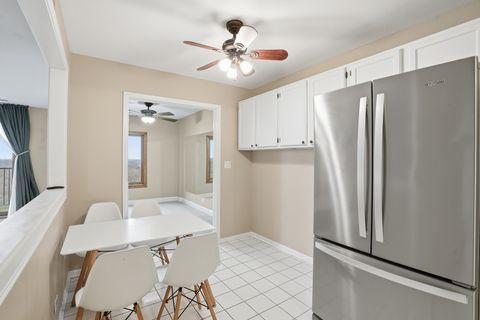 Tiny photo for 190 S Wood Dale Road #1107, Wood Dale, IL 60191 (MLS # 12523287)