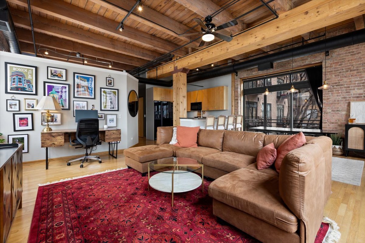 701 W Jackson Boulevard 307