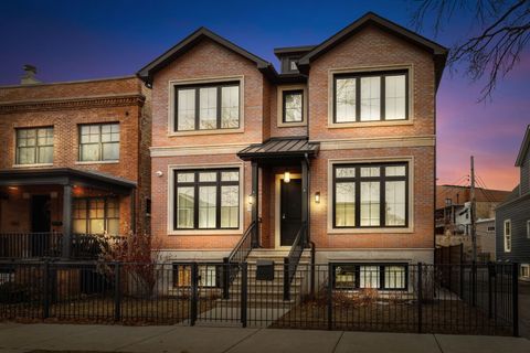 1922 W Grace Street Chicago IL 60613