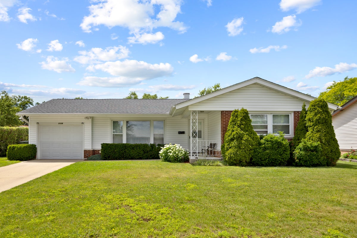 1116 Maple Lane
