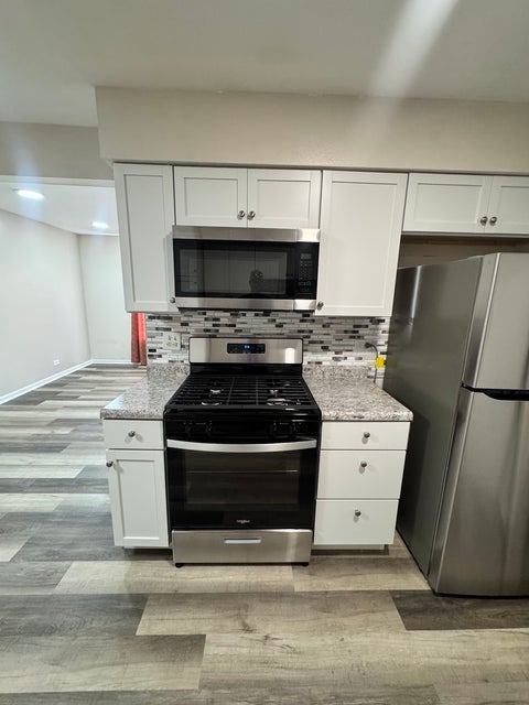 Tiny photo for 1303 Kingsbury Drive #B, Hanover Park, IL 60133 (MLS # 12770210)
