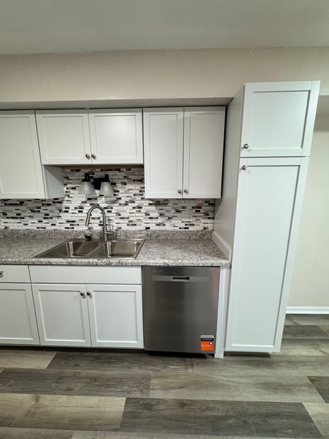 Tiny photo for 1303 Kingsbury Drive #B, Hanover Park, IL 60133 (MLS # 12770210)