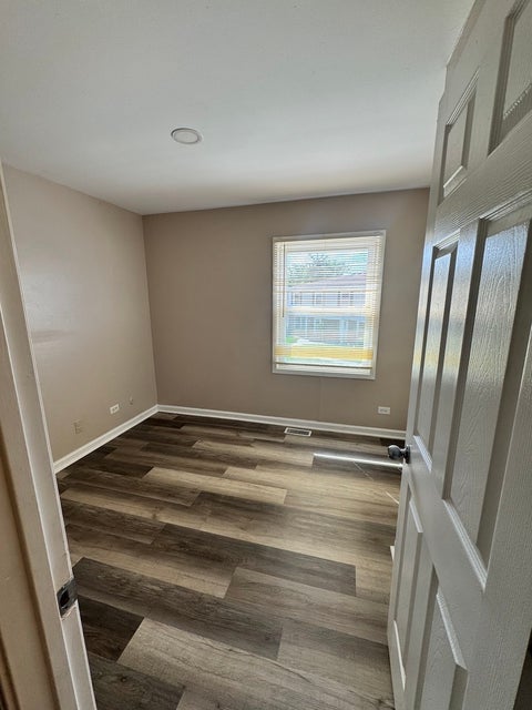 Tiny photo for 1303 Kingsbury Drive #B, Hanover Park, IL 60133 (MLS # 12770210)