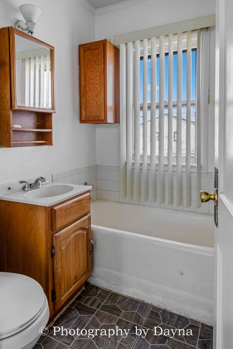 Tiny photo for 682 S Osborn Avenue, Kankakee, IL 60901 (MLS # 12519187)