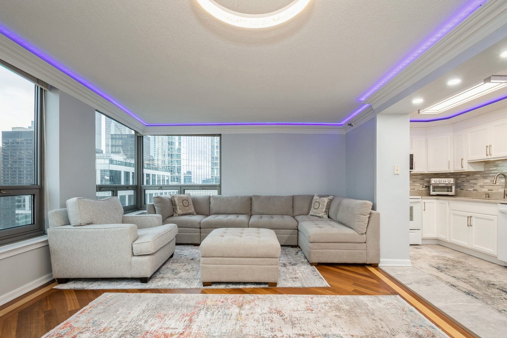 440 N WABASH Avenue 2711