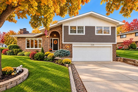 Photo of 919 Hillview Drive, Lemont, IL 60439 (MLS # 12784735)