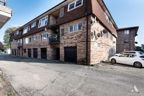 Tiny photo for 9708 Nottingham Avenue #11, Chicago Ridge, IL 60415 (MLS # 12568087)